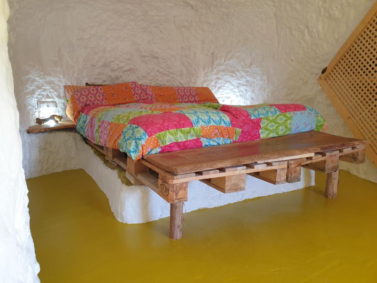 Creatively Designed Cavehouse With Jacuzzi Villa Gorafe Ngoại thất bức ảnh